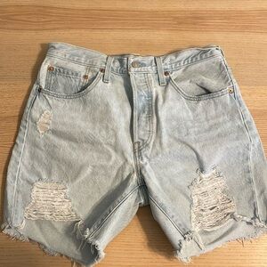 Levi's Women's 501 High-Rise Midi Jean Shorts - Shake It Up Size W30